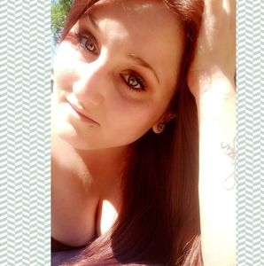 Meet your Posher, Jade